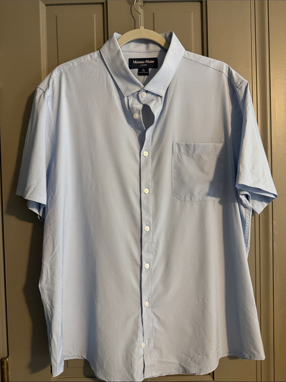 Mizzen+Main Sky Blue Short Sleeve Button-Down Shirt (TRIM)